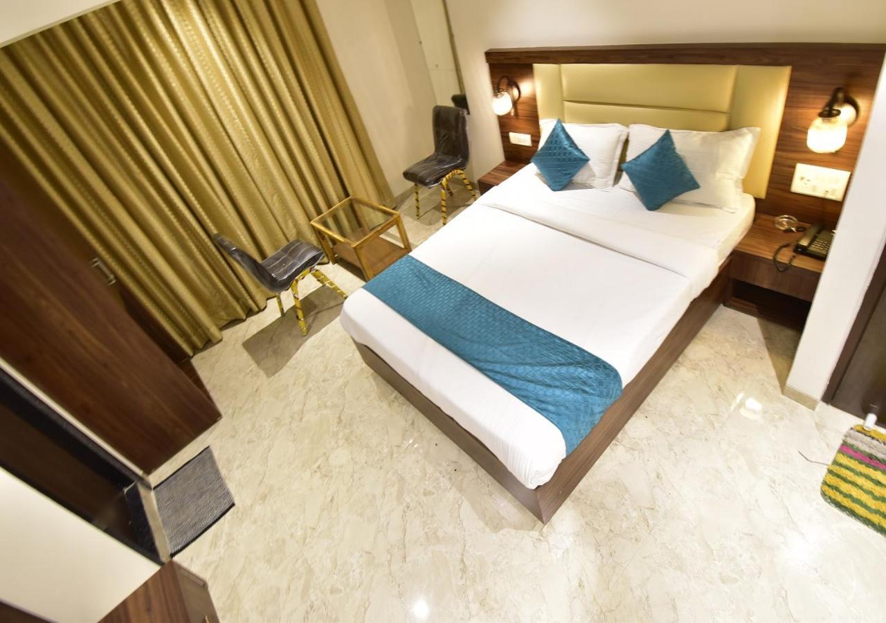 Hotel Candor Amigo Airoli Mind Space 나비뭄바이 외부 사진
